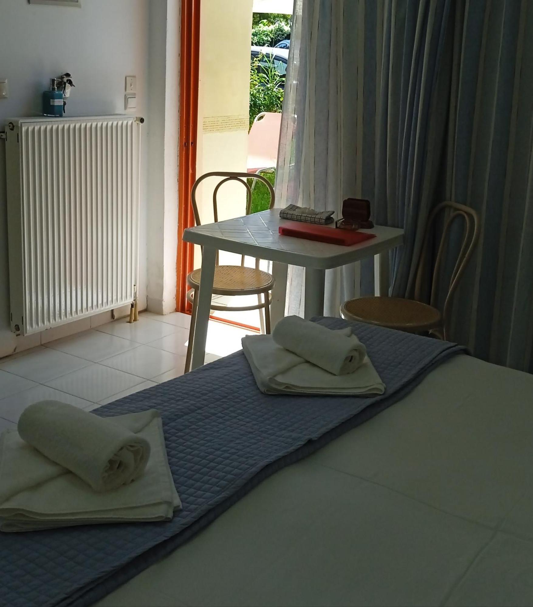 Ilona Apartments Chania Kato Daratso Room photo
